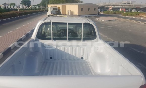 Comprar Importar Mitsubishi L200 Branco Carro em Import - Dubai em Bengo Province Comprar Importar Mitsubishi L200 Branco Carro em Import - Dubai em Bengo Province
