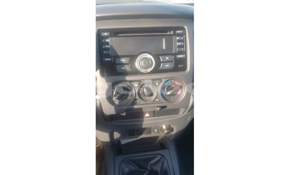 Comprar Importar Mitsubishi L200 Branco Carro em Import - Dubai em Bengo Province Comprar Importar Mitsubishi L200 Branco Carro em Import - Dubai em Bengo Province