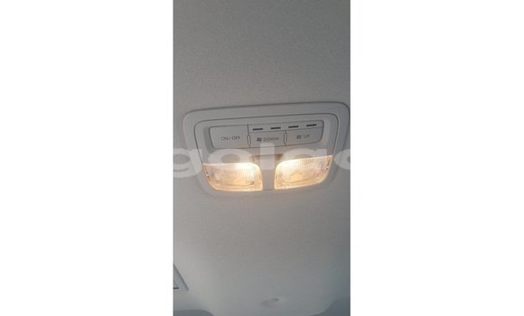 Comprar Importar Mitsubishi L200 Branco Carro em Import - Dubai em Bengo Province Comprar Importar Mitsubishi L200 Branco Carro em Import - Dubai em Bengo Province