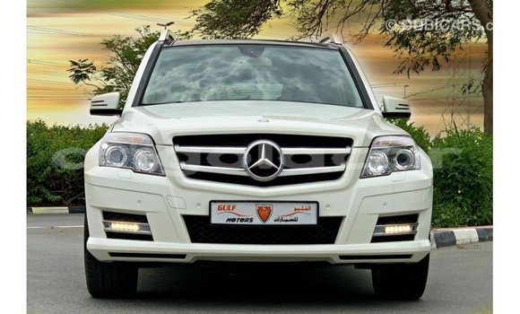 Comprar Importar Mercedes-Benz 190 Branco Carro em Import - Dubai em Bengo Province Comprar Importar Mercedes-Benz 190 Branco Carro em Import - Dubai em Bengo Province