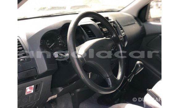 Comprar Importar Toyota Hilux Branco Carro em Import - Dubai em Bengo Province Comprar Importar Toyota Hilux Branco Carro em Import - Dubai em Bengo Province