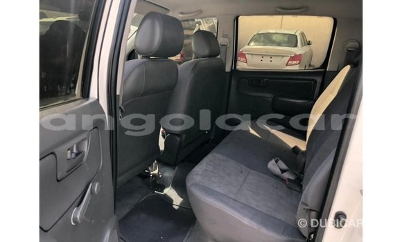 Comprar Importar Toyota Hilux Branco Carro em Import - Dubai em Bengo Province Comprar Importar Toyota Hilux Branco Carro em Import - Dubai em Bengo Province