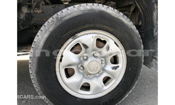 Comprar Importar Toyota Hilux Branco Carro em Import - Dubai em Bengo Province Comprar Importar Toyota Hilux Branco Carro em Import - Dubai em Bengo Province