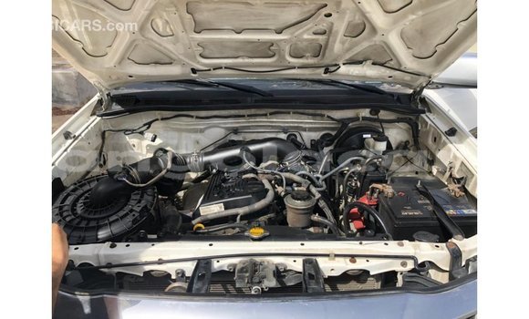 Comprar Importar Toyota Hilux Branco Carro em Import - Dubai em Bengo Province Comprar Importar Toyota Hilux Branco Carro em Import - Dubai em Bengo Province