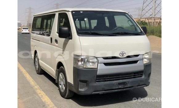 Comprar Importar Toyota Hiace Branco Carro em Import - Dubai em Bengo Province Comprar Importar Toyota Hiace Branco Carro em Import - Dubai em Bengo Province