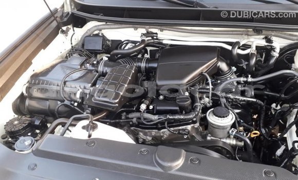 Comprar Importar Toyota Prado Branco Carro em Import - Dubai em Bengo Province Comprar Importar Toyota Prado Branco Carro em Import - Dubai em Bengo Province