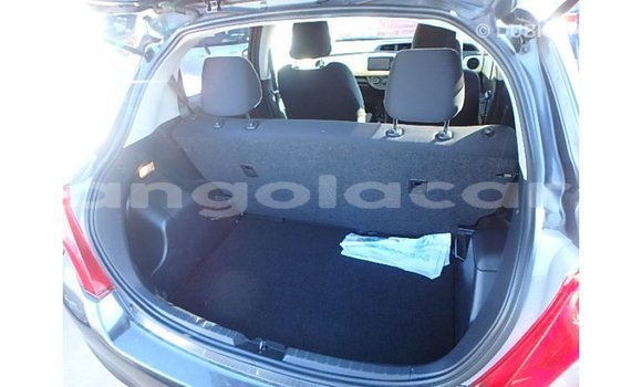 Comprar Importar Toyota Vitz Outro Carro em Import - Dubai em Bengo Province Comprar Importar Toyota Vitz Outro Carro em Import - Dubai em Bengo Province