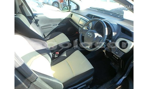 Comprar Importar Toyota Vitz Outro Carro em Import - Dubai em Bengo Province Comprar Importar Toyota Vitz Outro Carro em Import - Dubai em Bengo Province
