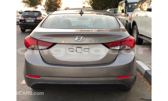 Comprar Importar Hyundai Elantra Marrom Carro em Import - Dubai em Bengo Province Comprar Importar Hyundai Elantra Marrom Carro em Import - Dubai em Bengo Province