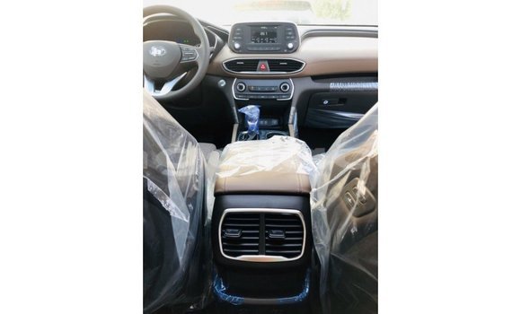 Acheter Import Voiture Hyundai Santa Fe Blanc à Import - Dubai, Province de Bengo Acheter Import Voiture Hyundai Santa Fe Blanc à Import - Dubai, Province de Bengo