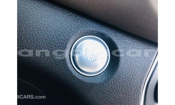 Acheter Import Voiture Hyundai Santa Fe Blanc à Import - Dubai, Province de Bengo Acheter Import Voiture Hyundai Santa Fe Blanc à Import - Dubai, Province de Bengo