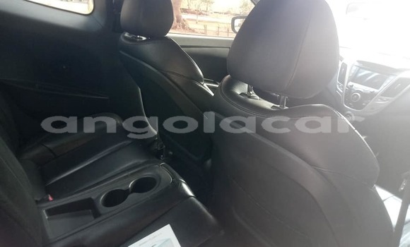 Comprar Usado Hyundai Veloster Vermelho Carro em Benguela em Benguela Comprar Usado Hyundai Veloster Vermelho Carro em Benguela em Benguela