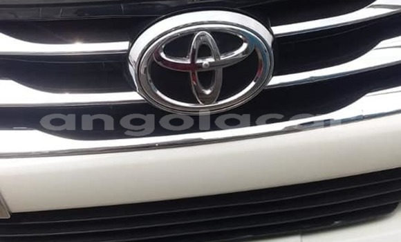 Buy Used Toyota Fortuner White Car in Luanda in Luanda Province Buy Used Toyota Fortuner White Car in Luanda in Luanda Province