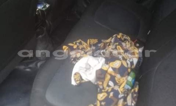 Buy Used Hyundai i20 Silver Car in Luanda in Luanda Province Buy Used Hyundai i20 Silver Car in Luanda in Luanda Province