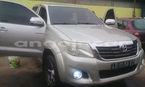 Buy Used Toyota Hilux Silver Car in Luanda in Luanda Province Buy Used Toyota Hilux Silver Car in Luanda in Luanda Province