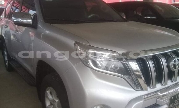 Buy Used Toyota Land Cruiser Prado Silver Car in Luanda in Luanda Province Buy Used Toyota Land Cruiser Prado Silver Car in Luanda in Luanda Province