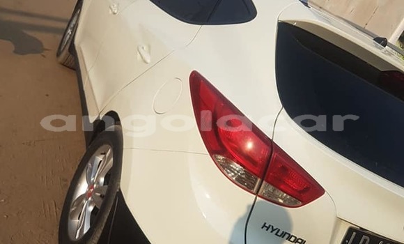 Buy Used Hyundai Tucson White Car in Luanda in Luanda Province Buy Used Hyundai Tucson White Car in Luanda in Luanda Province