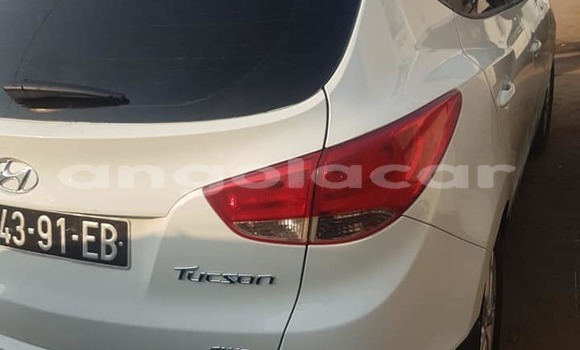 Buy Used Hyundai Tucson White Car in Luanda in Luanda Province Buy Used Hyundai Tucson White Car in Luanda in Luanda Province