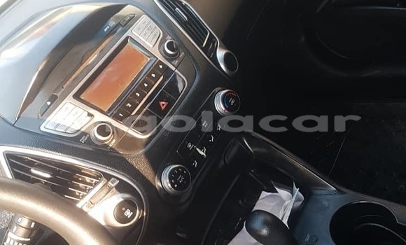 Buy Used Hyundai Tucson White Car in Luanda in Luanda Province Buy Used Hyundai Tucson White Car in Luanda in Luanda Province
