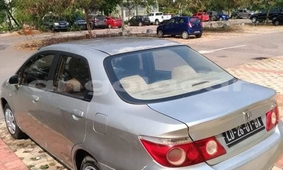 Buy Used Honda Civic Silver Car in Luanda in Luanda Province Buy Used Honda Civic Silver Car in Luanda in Luanda Province