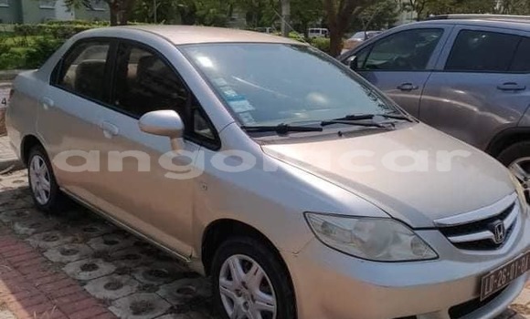 Buy Used Honda Civic Silver Car in Luanda in Luanda Province Buy Used Honda Civic Silver Car in Luanda in Luanda Province