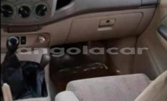 Buy Used Toyota Fortuner Green Car in Luanda in Luanda Province Buy Used Toyota Fortuner Green Car in Luanda in Luanda Province