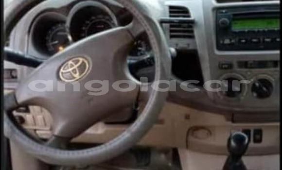 Buy Used Toyota Fortuner Green Car in Luanda in Luanda Province Buy Used Toyota Fortuner Green Car in Luanda in Luanda Province