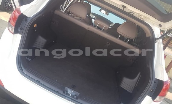 Buy Used Hyundai Tucson White Car in Luanda in Luanda Province Buy Used Hyundai Tucson White Car in Luanda in Luanda Province