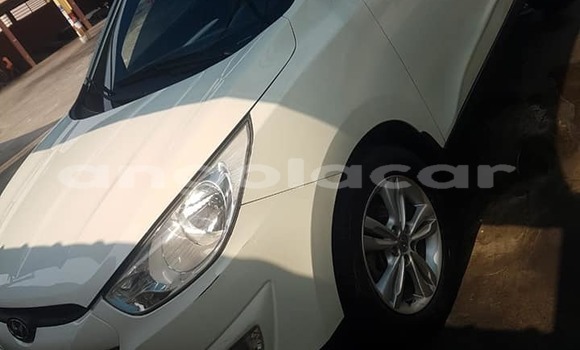 Buy Used Hyundai Tucson White Car in Luanda in Luanda Province Buy Used Hyundai Tucson White Car in Luanda in Luanda Province