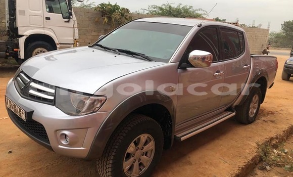 Buy Used Mitsubishi L200 Silver Car in Luanda in Luanda Province Buy Used Mitsubishi L200 Silver Car in Luanda in Luanda Province