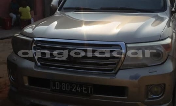 Buy Used Toyota Land Cruiser Silver Car in Luanda in Luanda Province Buy Used Toyota Land Cruiser Silver Car in Luanda in Luanda Province