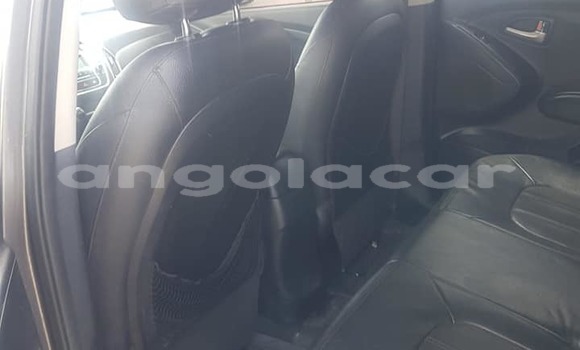 Buy Used Hyundai ix35 Black Car in Luanda in Luanda Province Buy Used Hyundai ix35 Black Car in Luanda in Luanda Province