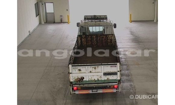 Comprar Importar Isuzu Rodeo Branco Carro em Import - Dubai em Bengo Province Comprar Importar Isuzu Rodeo Branco Carro em Import - Dubai em Bengo Province