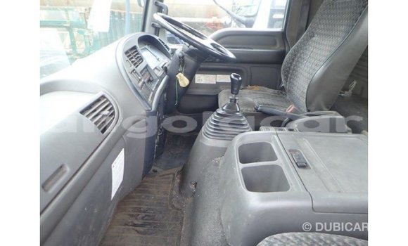 Comprar Importar Isuzu Rodeo Branco Carro em Import - Dubai em Bengo Province Comprar Importar Isuzu Rodeo Branco Carro em Import - Dubai em Bengo Province