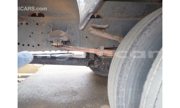 Comprar Importar Isuzu Rodeo Branco Carro em Import - Dubai em Bengo Province Comprar Importar Isuzu Rodeo Branco Carro em Import - Dubai em Bengo Province