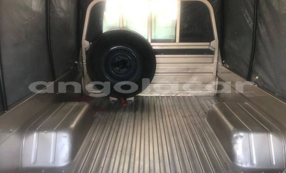 Buy Used Toyota Land Cruiser Silver Car in Luanda in Luanda Province Buy Used Toyota Land Cruiser Silver Car in Luanda in Luanda Province