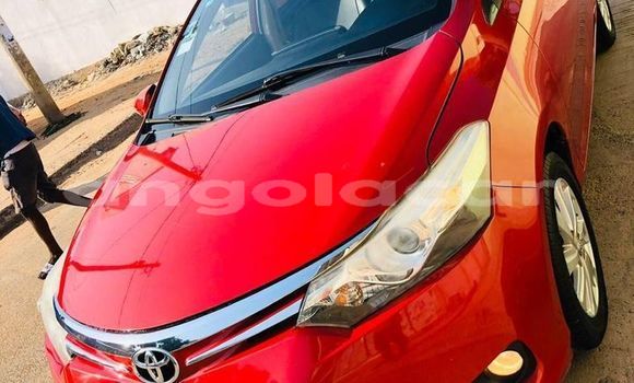 Comprar Usado Toyota Yaris Vermelho Carro em Luanda em Luanda Province