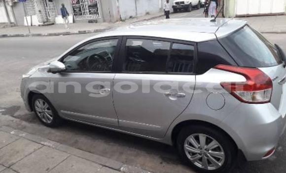 Comprar Usado Toyota Yaris Prata Carro em Luanda em Luanda Province Comprar Usado Toyota Yaris Prata Carro em Luanda em Luanda Province