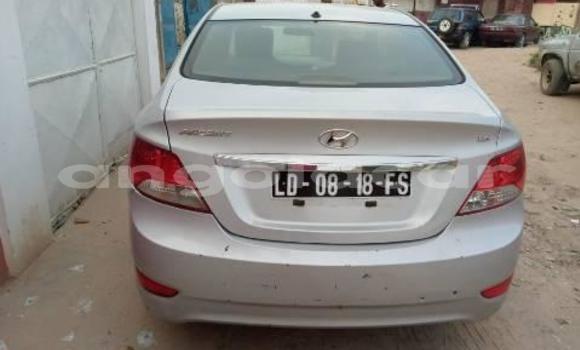 Comprar Usado Hyundai Accent Prata Carro em Benguela em Benguela Comprar Usado Hyundai Accent Prata Carro em Benguela em Benguela