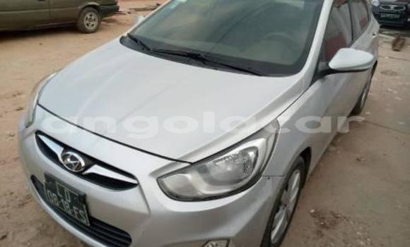 Comprar Usado Hyundai Accent Prata Carro em Benguela em Benguela Comprar Usado Hyundai Accent Prata Carro em Benguela em Benguela