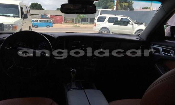 Buy Used Hyundai Genesis Silver Car in Benguela in Benguela Buy Used Hyundai Genesis Silver Car in Benguela in Benguela