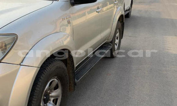 Comprar Usado Toyota Fortuner Prata Carro em Benguela em Benguela Comprar Usado Toyota Fortuner Prata Carro em Benguela em Benguela