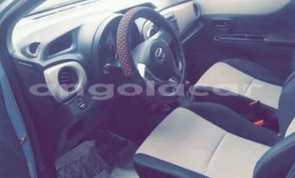 Comprar Usado Toyota Yaris Azul Carro em Benguela em Benguela Comprar Usado Toyota Yaris Azul Carro em Benguela em Benguela