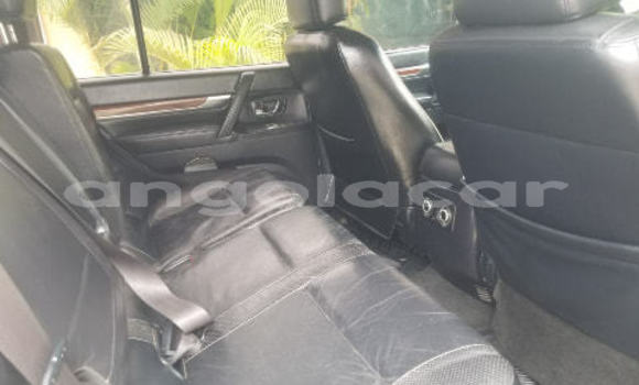 Comprar Usado Mitsubishi Pajero Prata Carro em Benguela em Benguela Comprar Usado Mitsubishi Pajero Prata Carro em Benguela em Benguela