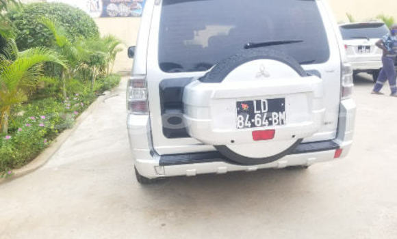 Comprar Usado Mitsubishi Pajero Prata Carro em Benguela em Benguela Comprar Usado Mitsubishi Pajero Prata Carro em Benguela em Benguela