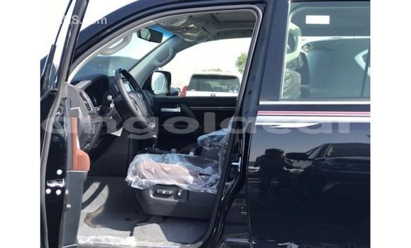 Comprar Importar Toyota Land Cruiser Preto Carro em Import - Dubai em Bengo Province Comprar Importar Toyota Land Cruiser Preto Carro em Import - Dubai em Bengo Province