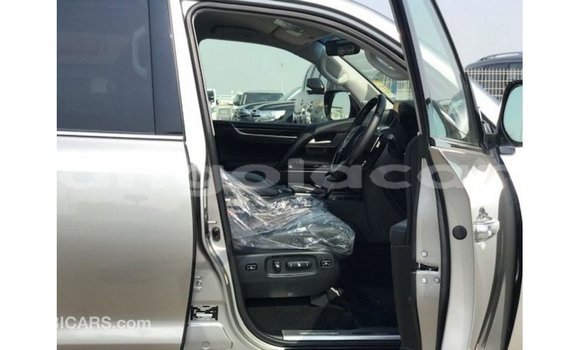 Comprar Importar Lexus LX Outro Carro em Import - Dubai em Bengo Province Comprar Importar Lexus LX Outro Carro em Import - Dubai em Bengo Province