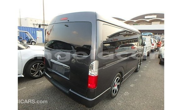 Comprar Importar Toyota Hiace Outro Carro em Import - Dubai em Bengo Province Comprar Importar Toyota Hiace Outro Carro em Import - Dubai em Bengo Province
