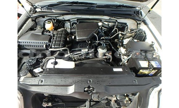 Comprar Importar Toyota Hilux Branco Carro em Import - Dubai em Bengo Province Comprar Importar Toyota Hilux Branco Carro em Import - Dubai em Bengo Province