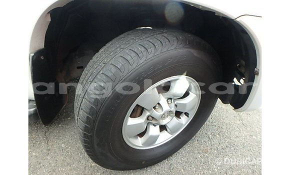 Comprar Importar Toyota Hilux Branco Carro em Import - Dubai em Bengo Province Comprar Importar Toyota Hilux Branco Carro em Import - Dubai em Bengo Province